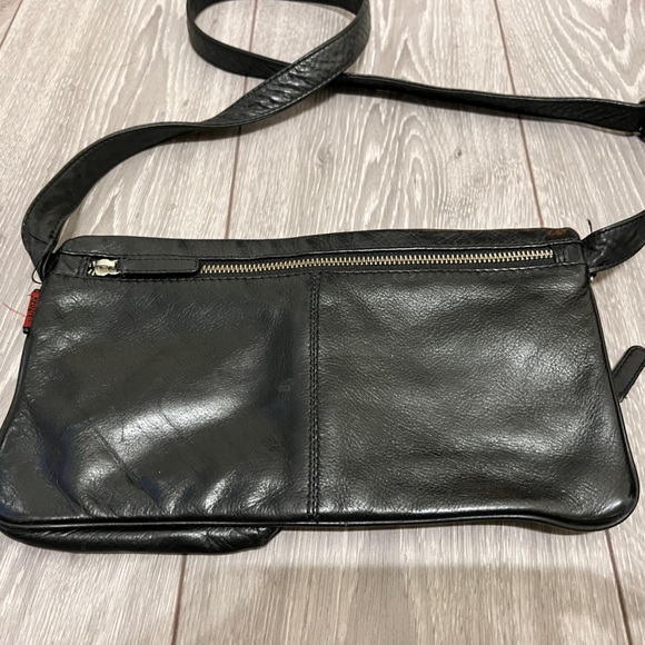 Roots cross body bag - Picture 2 of 2